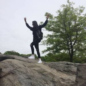 Meet your Posher, Brittney